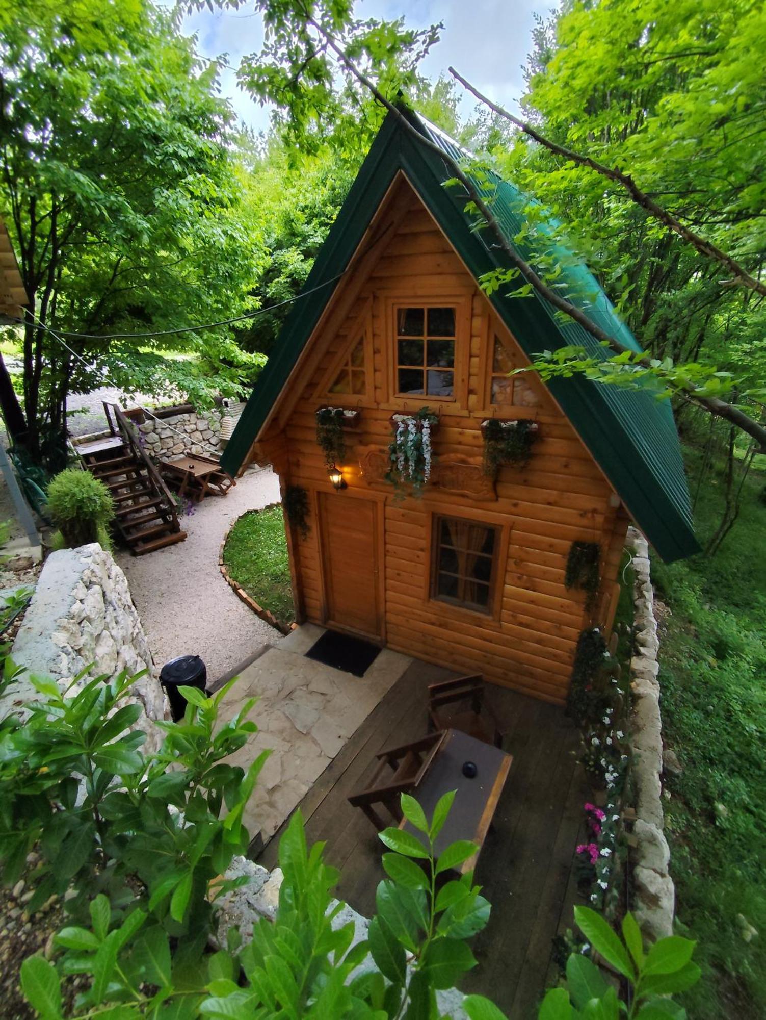 Brvnara Fairy Tale * Cetinje